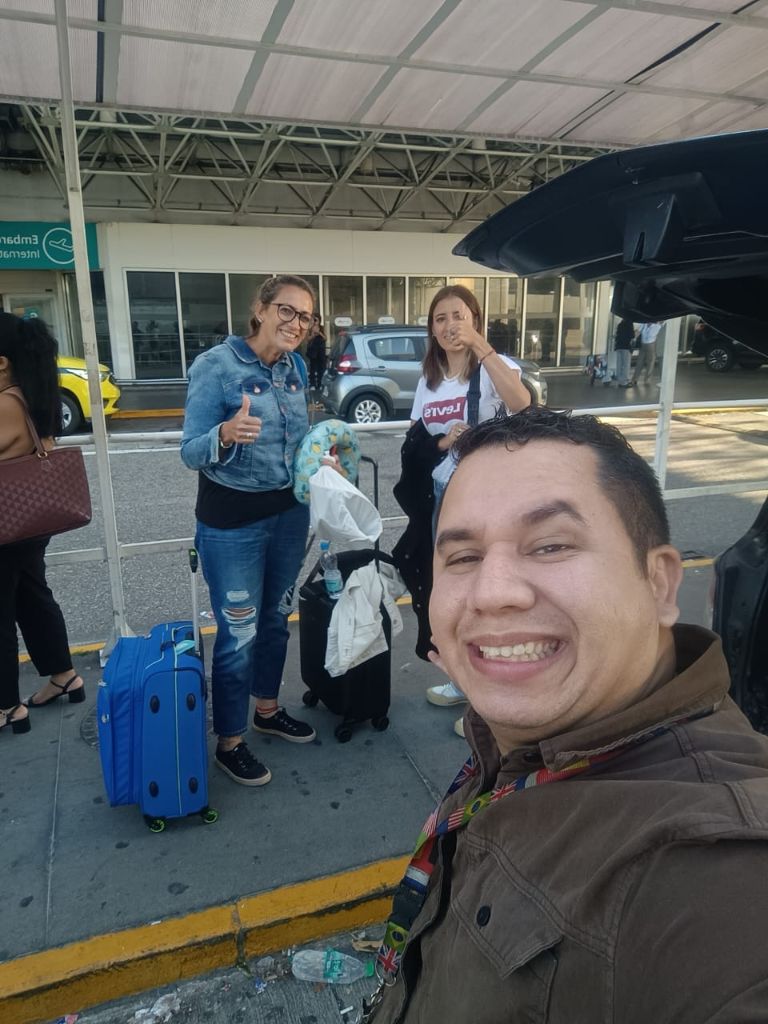 Motorista com clientes